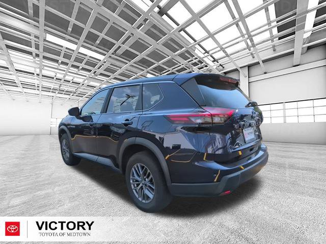 Used 2026 Nissan Rogue SV AWD/4WD image 5