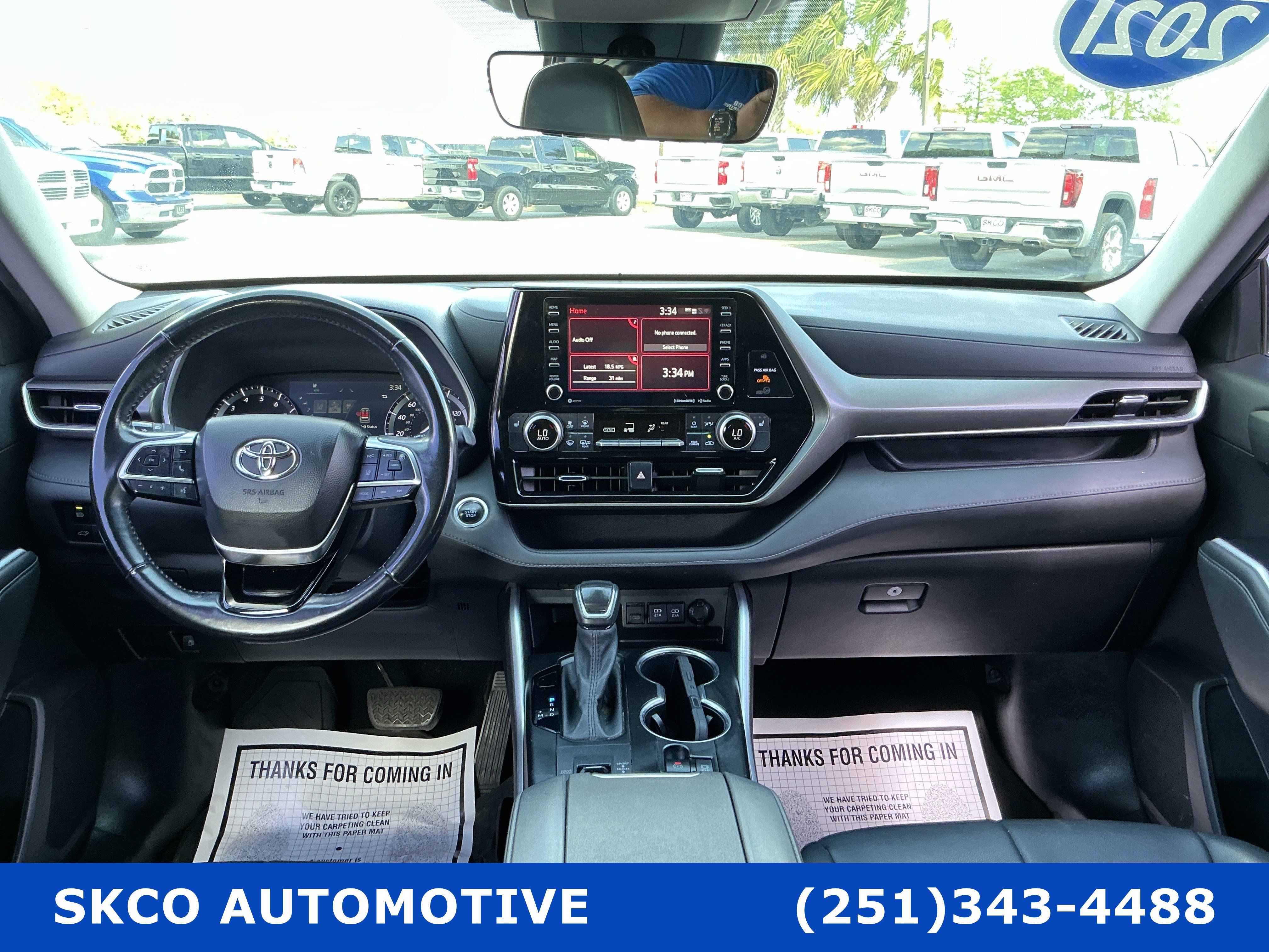 Used 2021 Toyota Highlander XLE FWD image 15