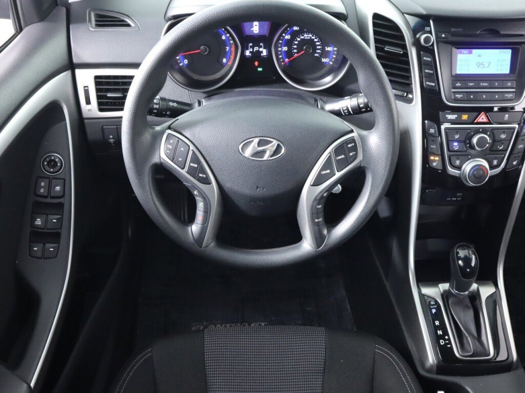 Used 2014 Hyundai Elantra GT image 27