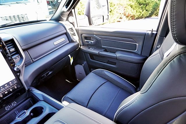 New 2026 RAM 2500 Laramie AWD/4WD image 30