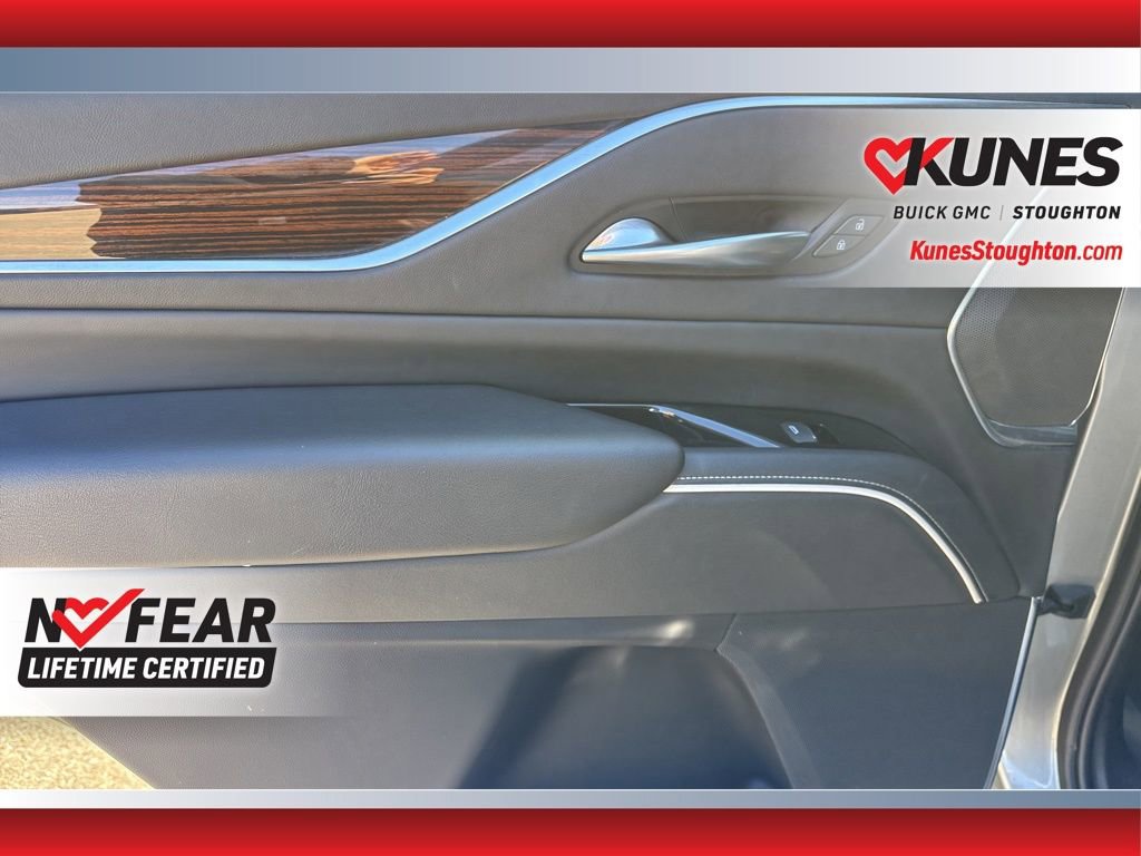 Used 2023 Cadillac Escalade Premium Luxury image 43