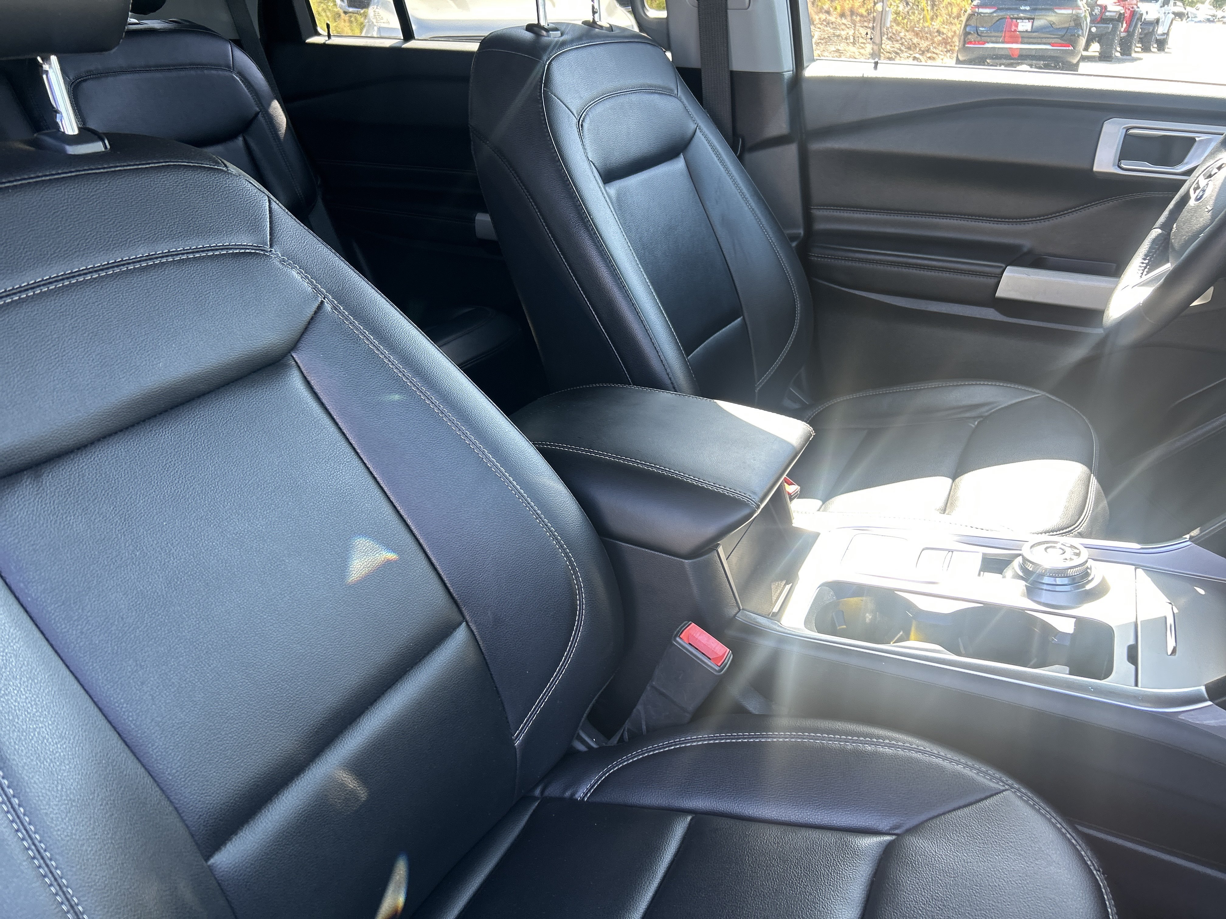 Used 2021 Ford Explorer XLT w/ Equipment Group 202A RWD image 63