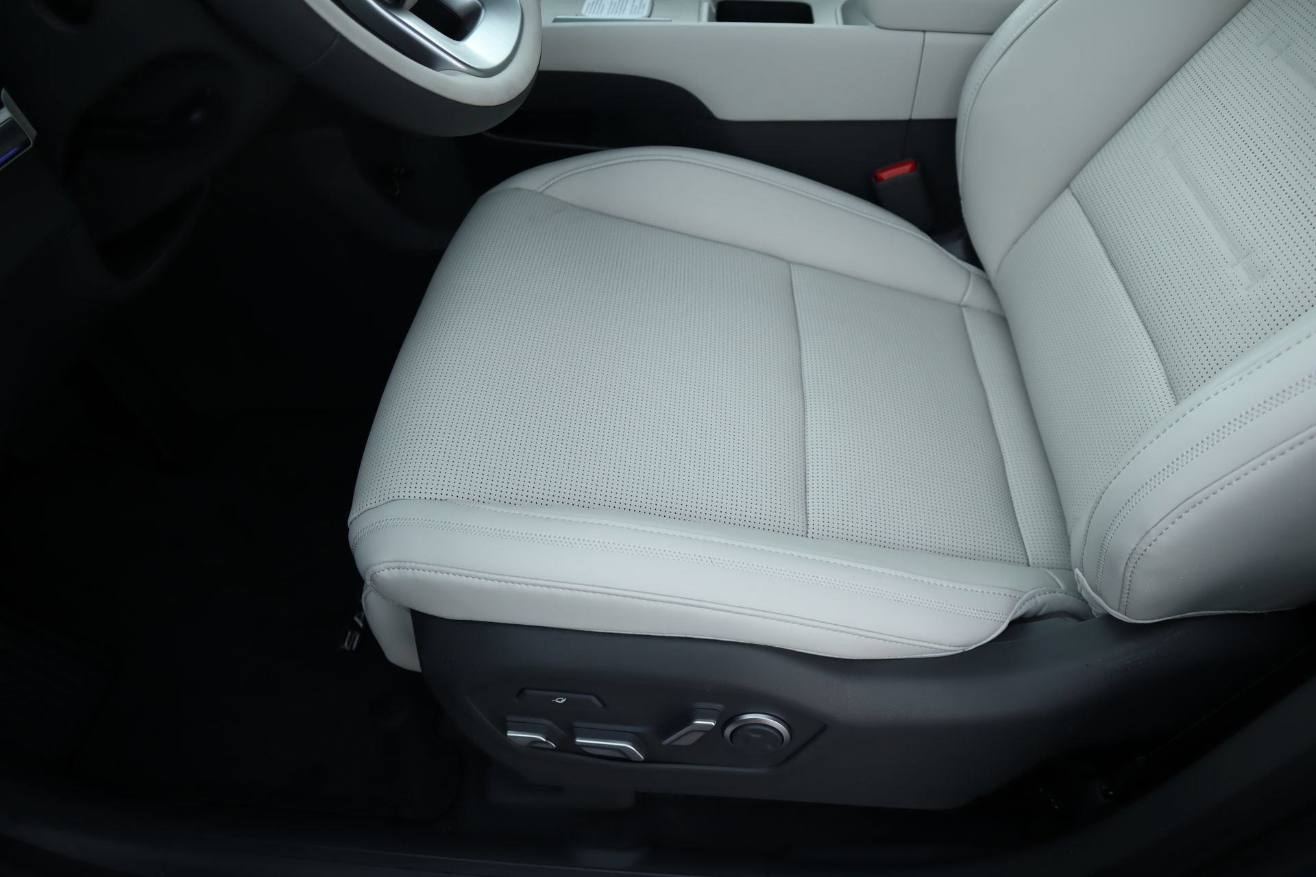 New 2027 Hyundai Santa Fe Calligraphy AWD/4WD image 17