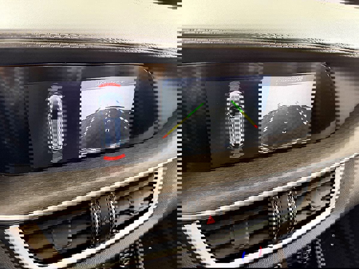 Used 2021 Alfa Romeo Stelvio Ti w/ Premium Package image 32