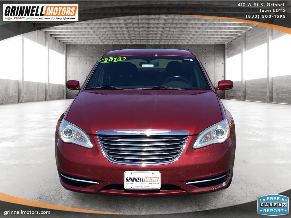 Used 2013 Chrysler 200 Touring image 2