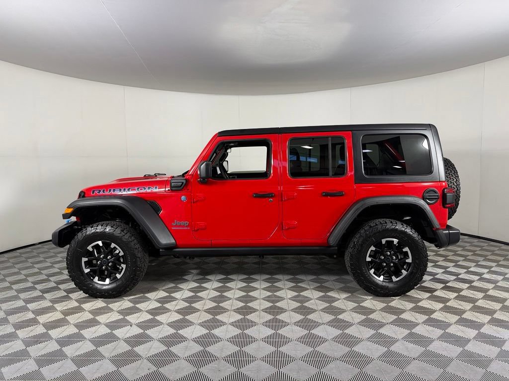 Used 2025 Jeep Wrangler Unlimited Rubicon 4xe AWD/4WD image 11