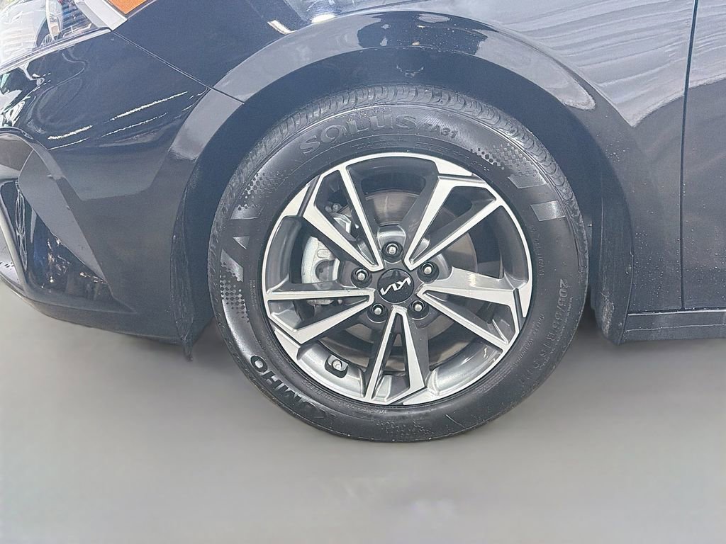 Used 2023 Kia Forte LXS FWD image 30