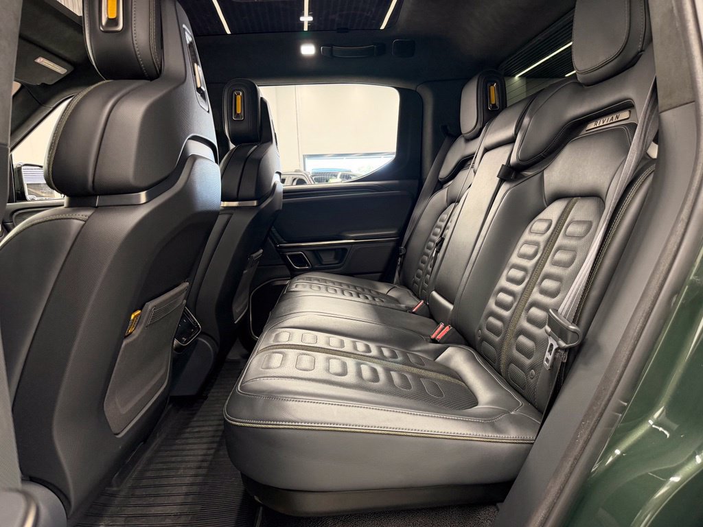 Used 2022 Rivian R1T Adventure AWD/4WD image 32