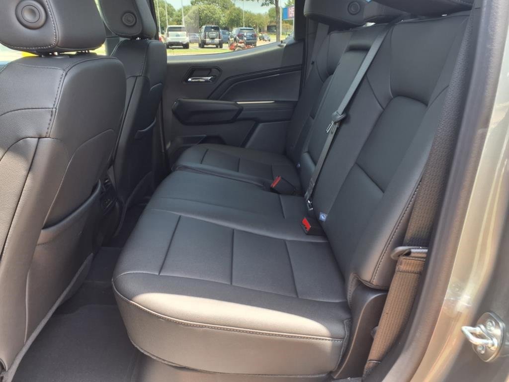 New 2025 Chevrolet Colorado LT w/ LT Convenience Package image 7