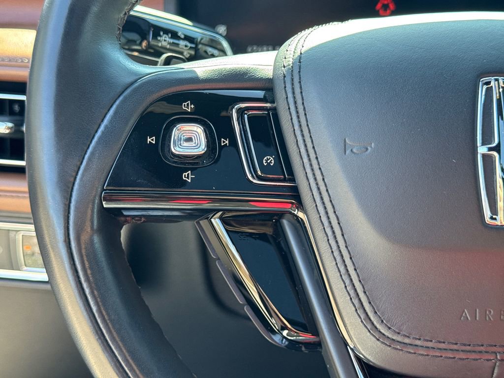 Used 2020 Lincoln Aviator Reserve w/ Elements Package Plus image 25