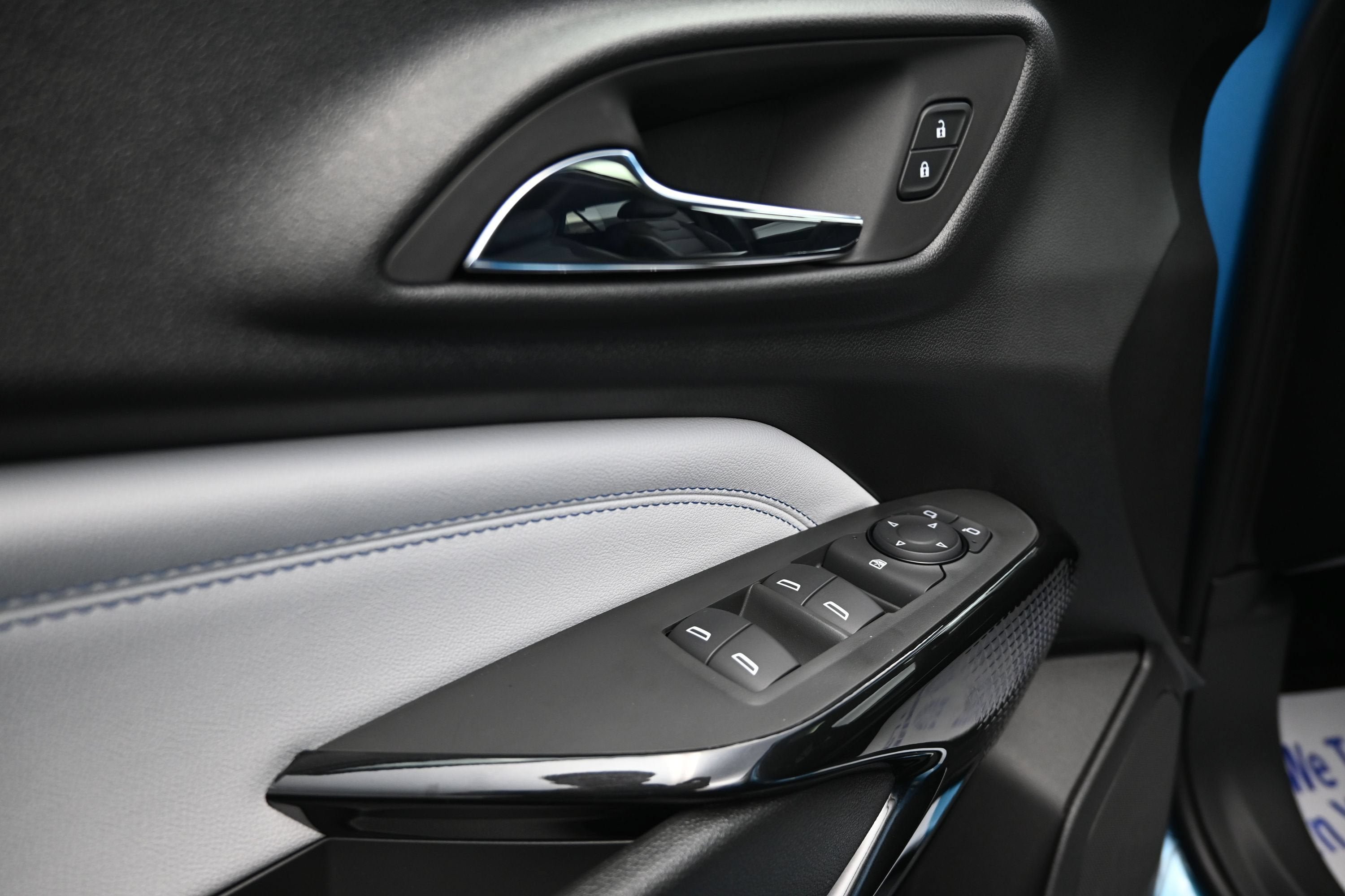 New 2026 Chevrolet Trax LT w/ Sunroof Package FWD image 27