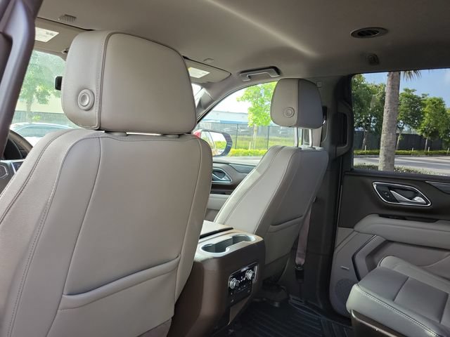 Used 2022 GMC Yukon SLT w/ SLT Luxury Package RWD image 14
