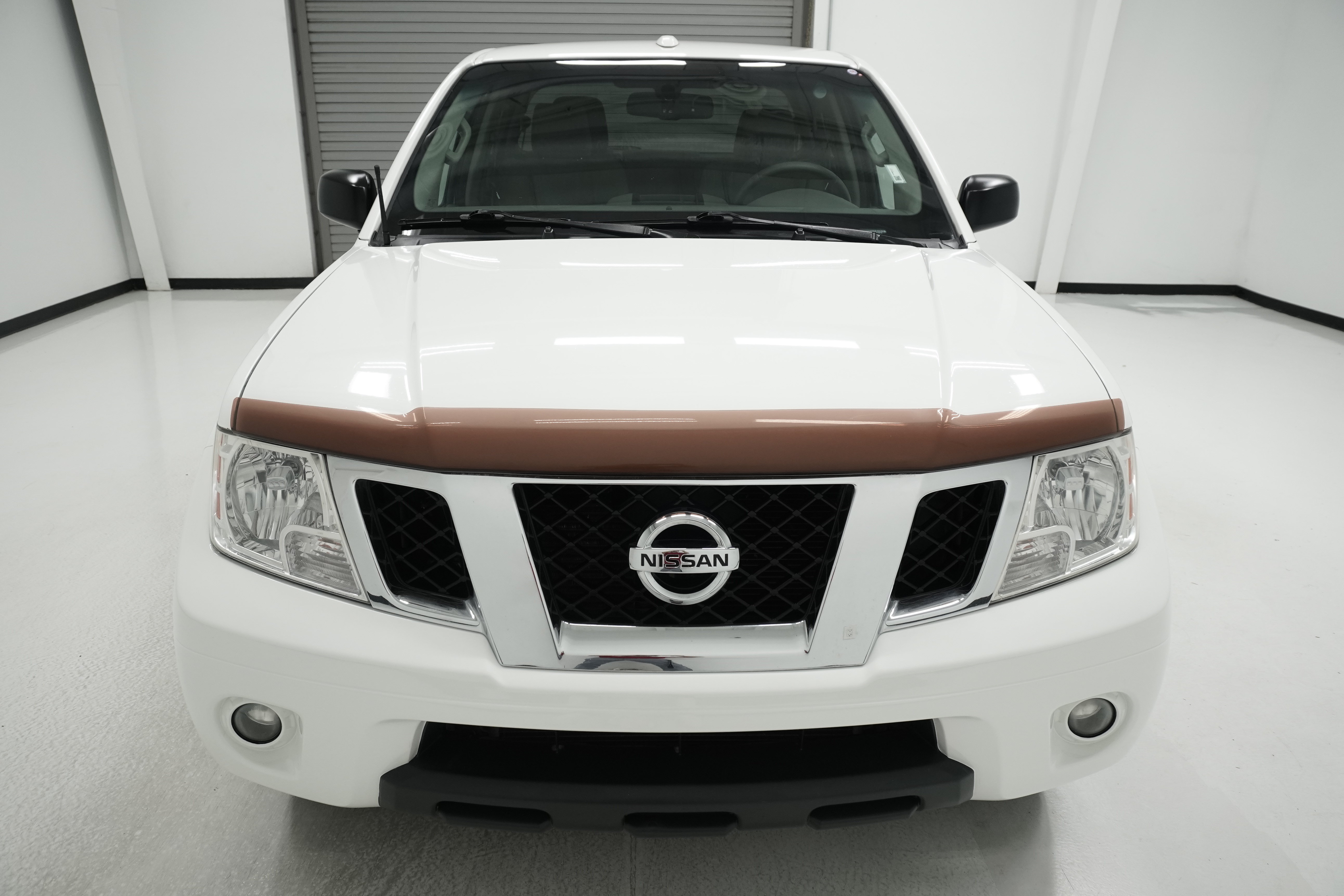 Used 2013 Nissan Frontier SV w/ SV Value Truck Pkg RWD image 2