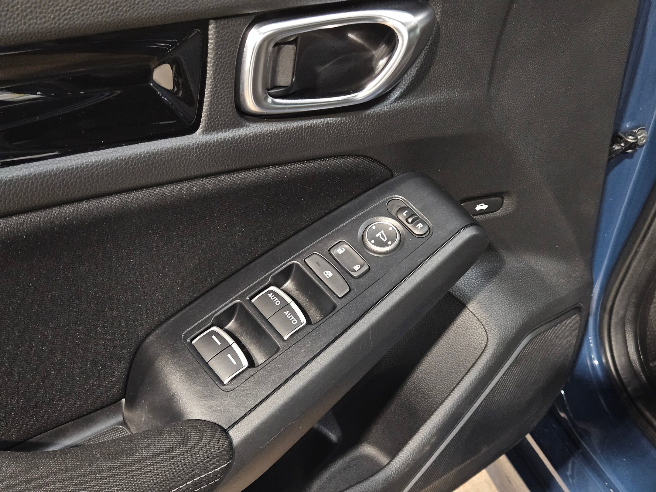 Used 2025 Honda Civic Sport image 21