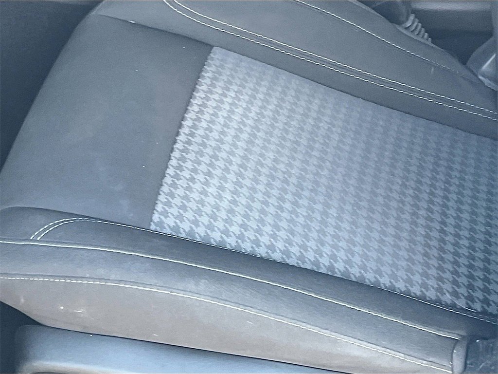 Used 2022 Dodge Challenger SXT w/ Blacktop Package image 19