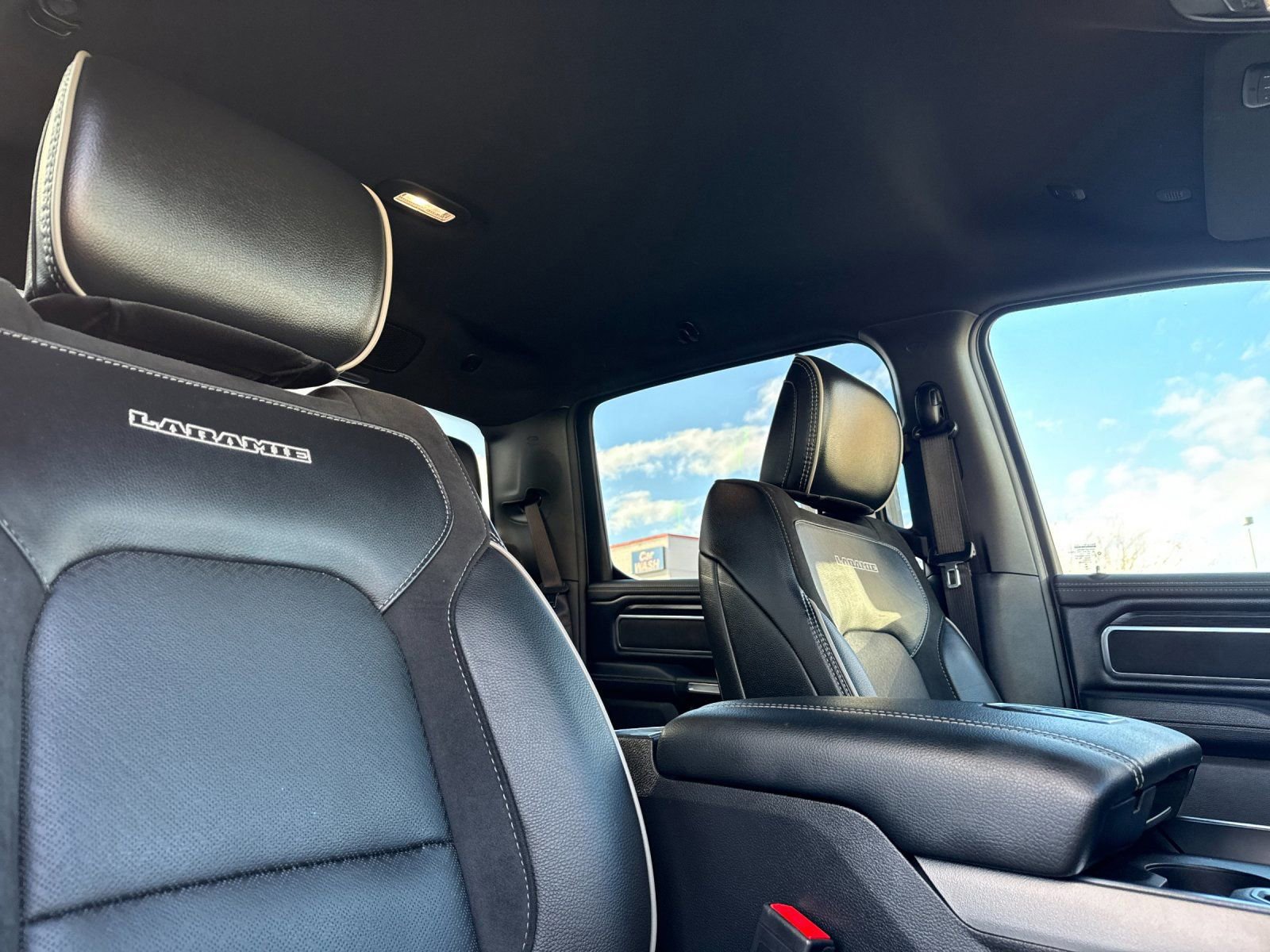 Used 2024 RAM 1500 Laramie image 17