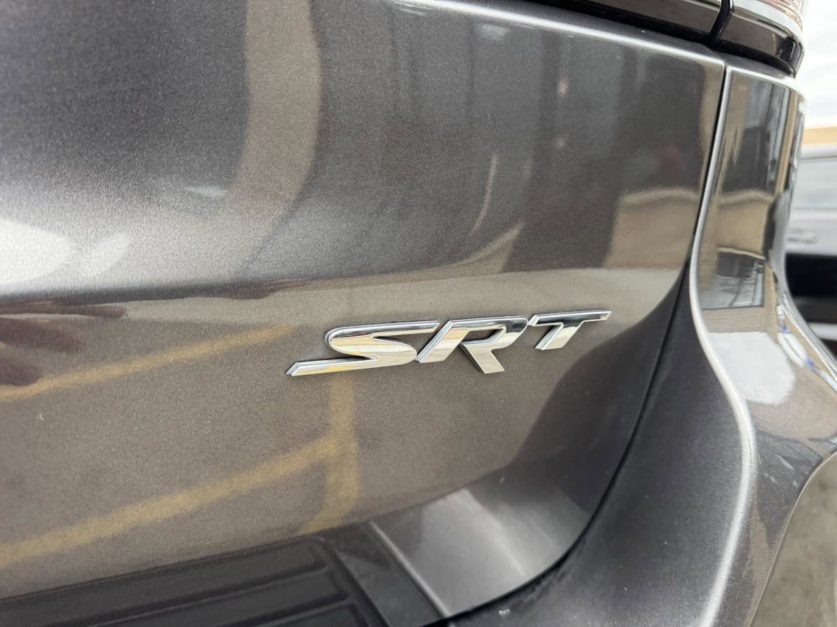 Used 2015 Jeep Grand Cherokee SRT w/ Luxury Group II AWD/4WD image 6