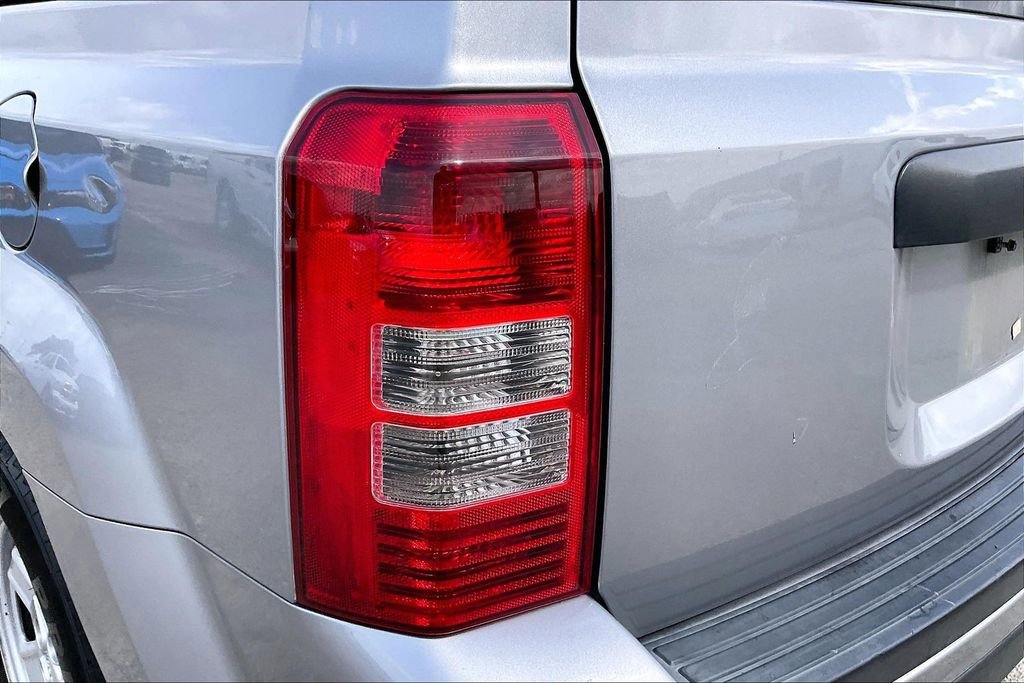 Used 2016 Jeep Patriot Sport FWD image 19