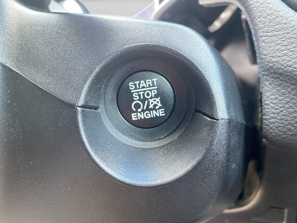 Used 2021 Jeep Compass Latitude AWD/4WD image 24
