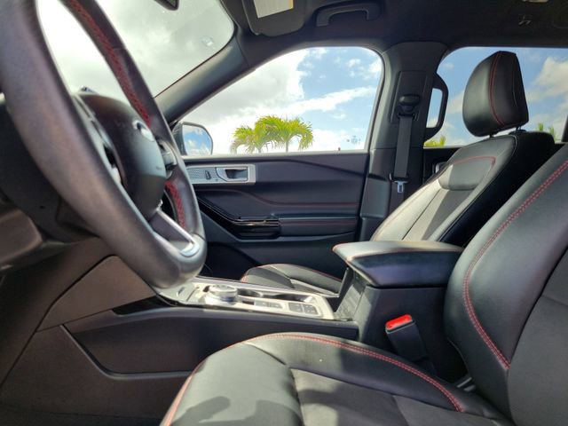 Certified 2024 Ford Explorer ST-Line w/ Class IV Trailer Tow Package RWD image 19