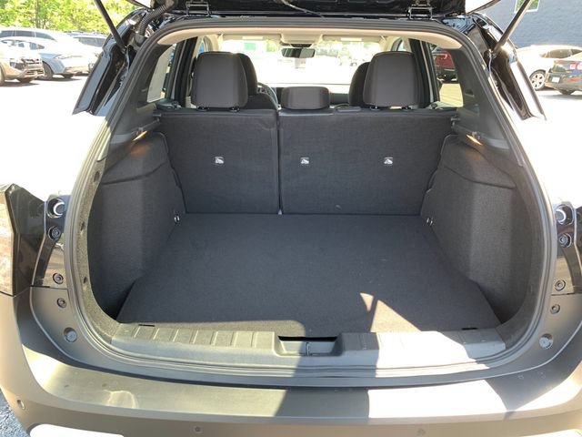 New 2026 Nissan Kicks SV w/ Interior Electronics Package AWD/4WD image 17