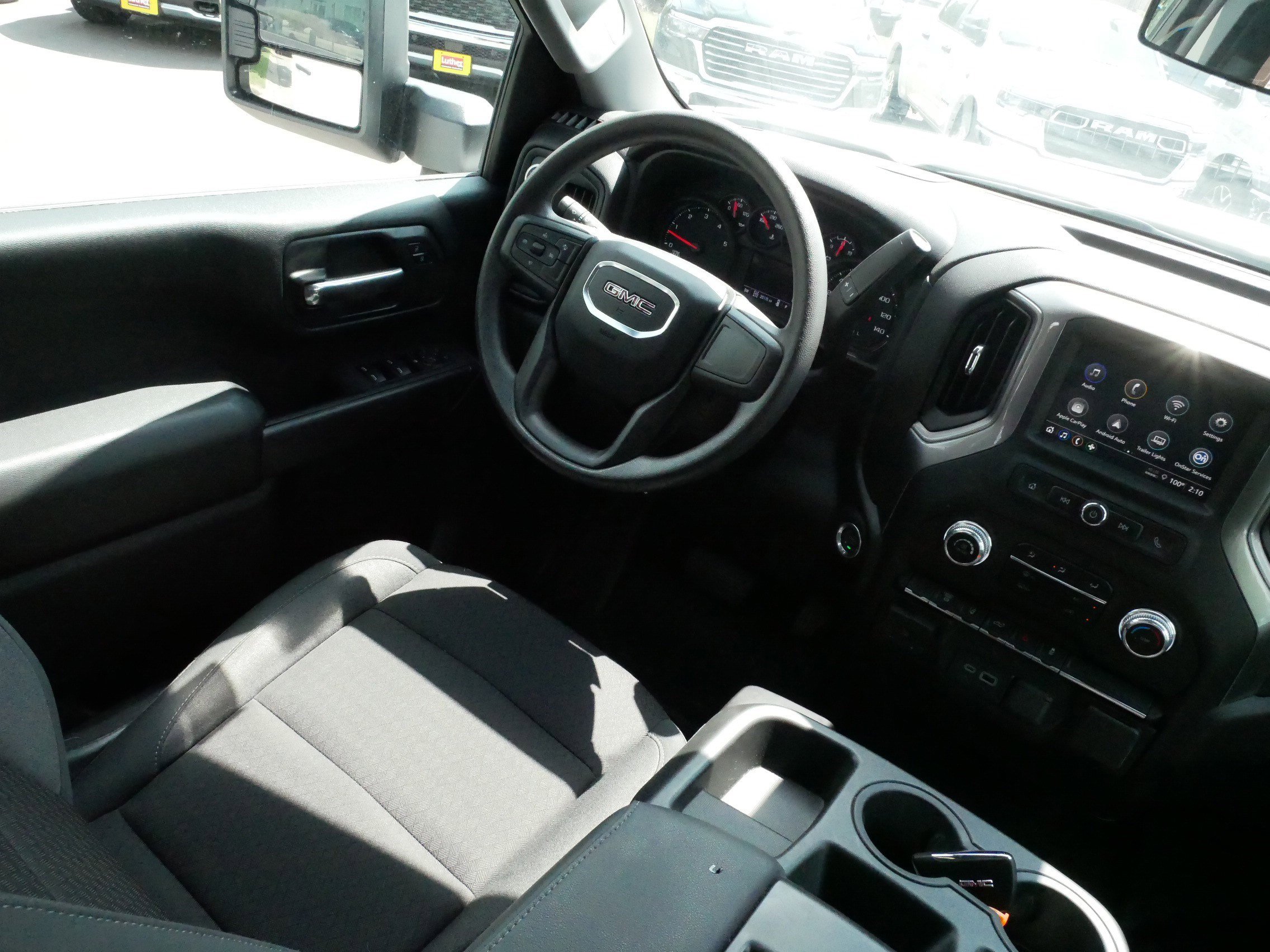 Used 2024 GMC Sierra 2500 Pro w/ Convenience Package AWD/4WD image 9