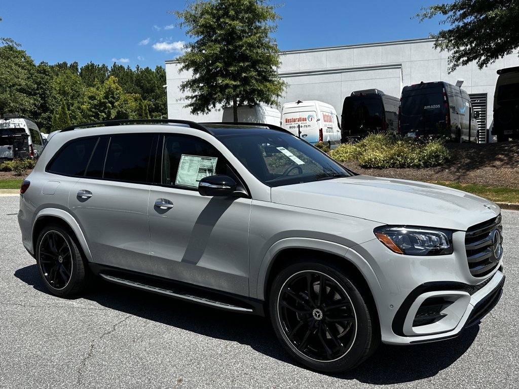 New 2026 Mercedes-Benz GLS 450 4MATIC image 2