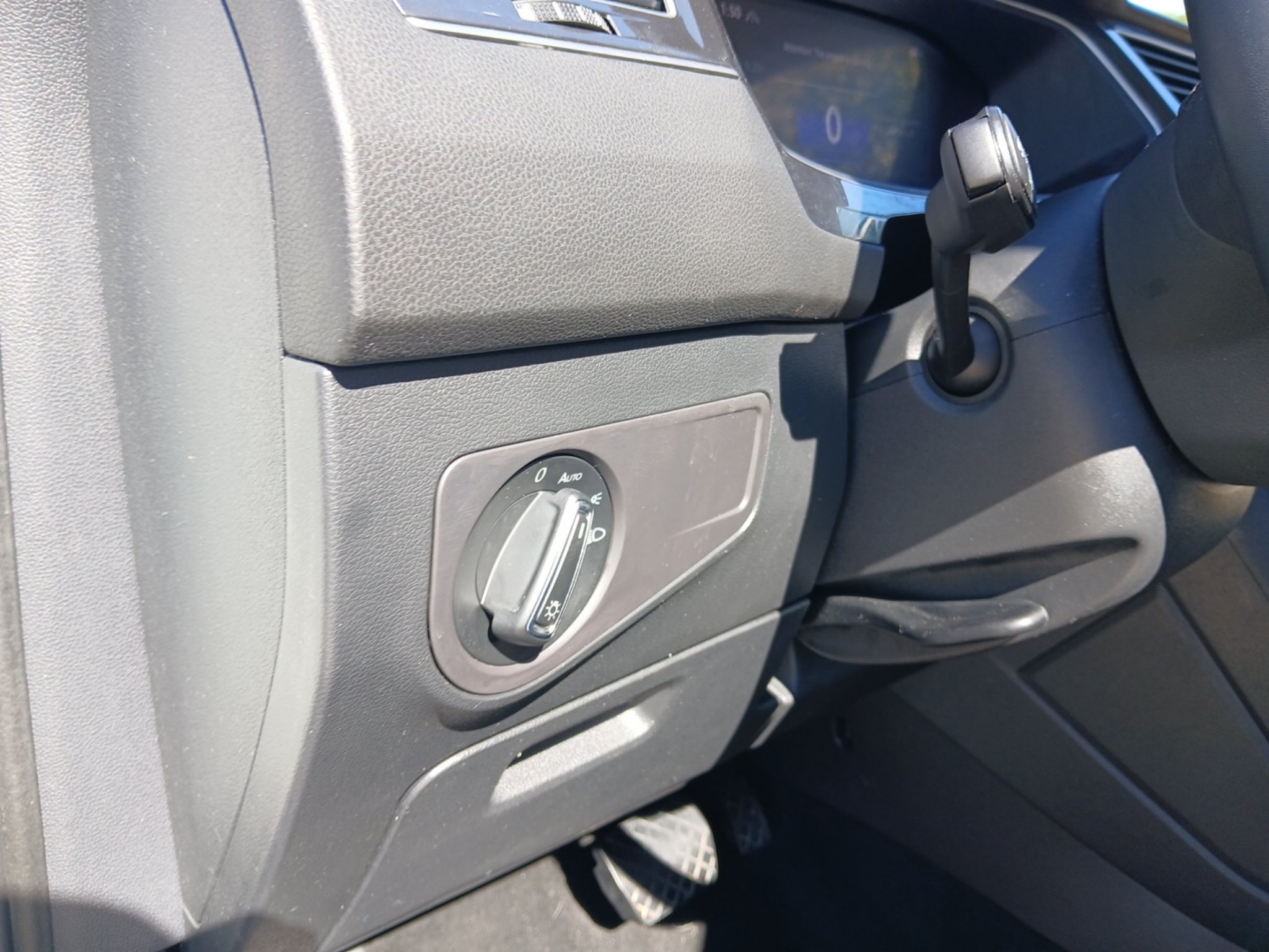 Used 2024 Volkswagen Tiguan Wolfsburg Edition AWD/4WD image 13