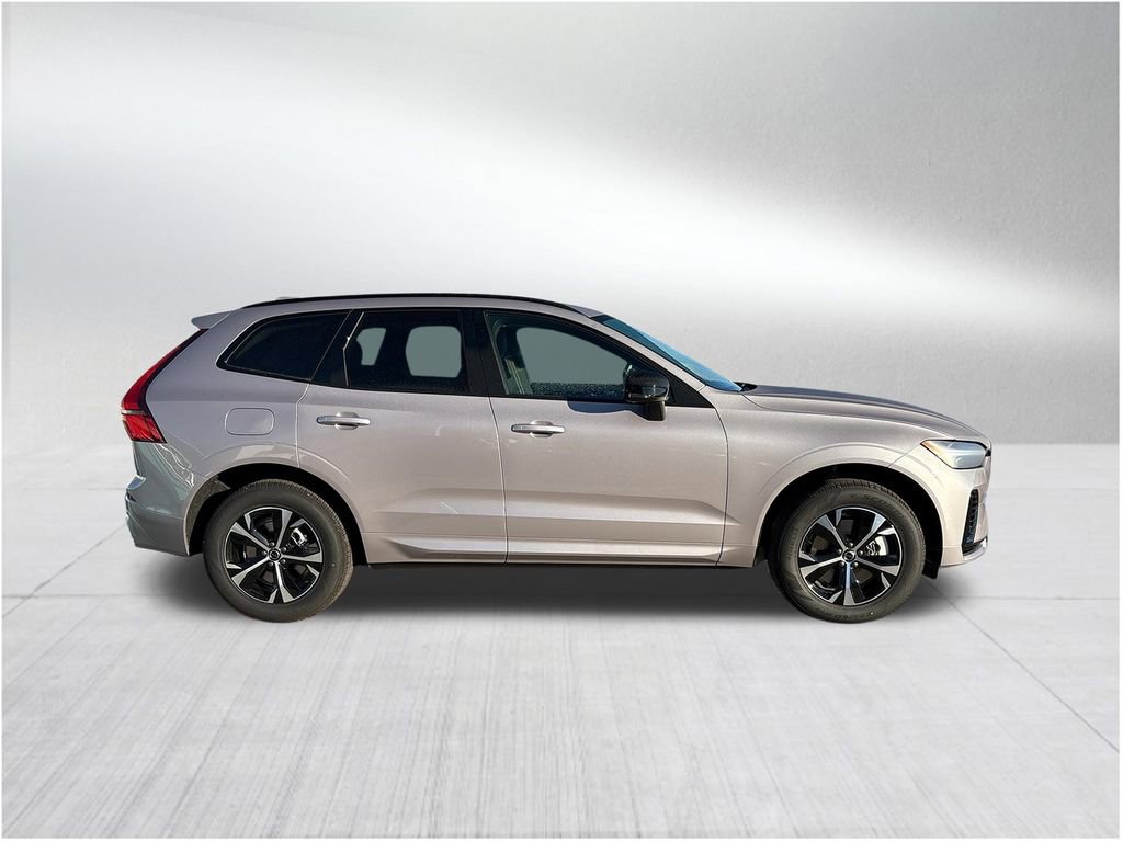 New 2026 Volvo XC60 T8 Core image 4