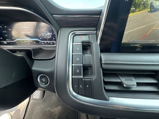 Used 2023 Chevrolet Tahoe LT AWD/4WD image 17