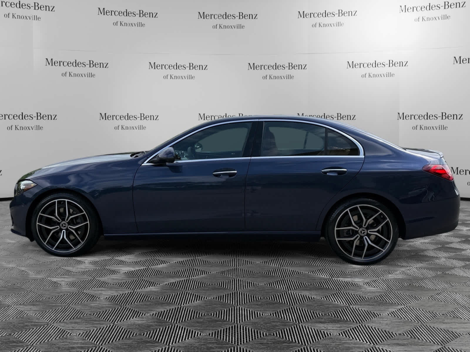 Used 2026 Mercedes-Benz C 300 4MATIC Sedan image 2