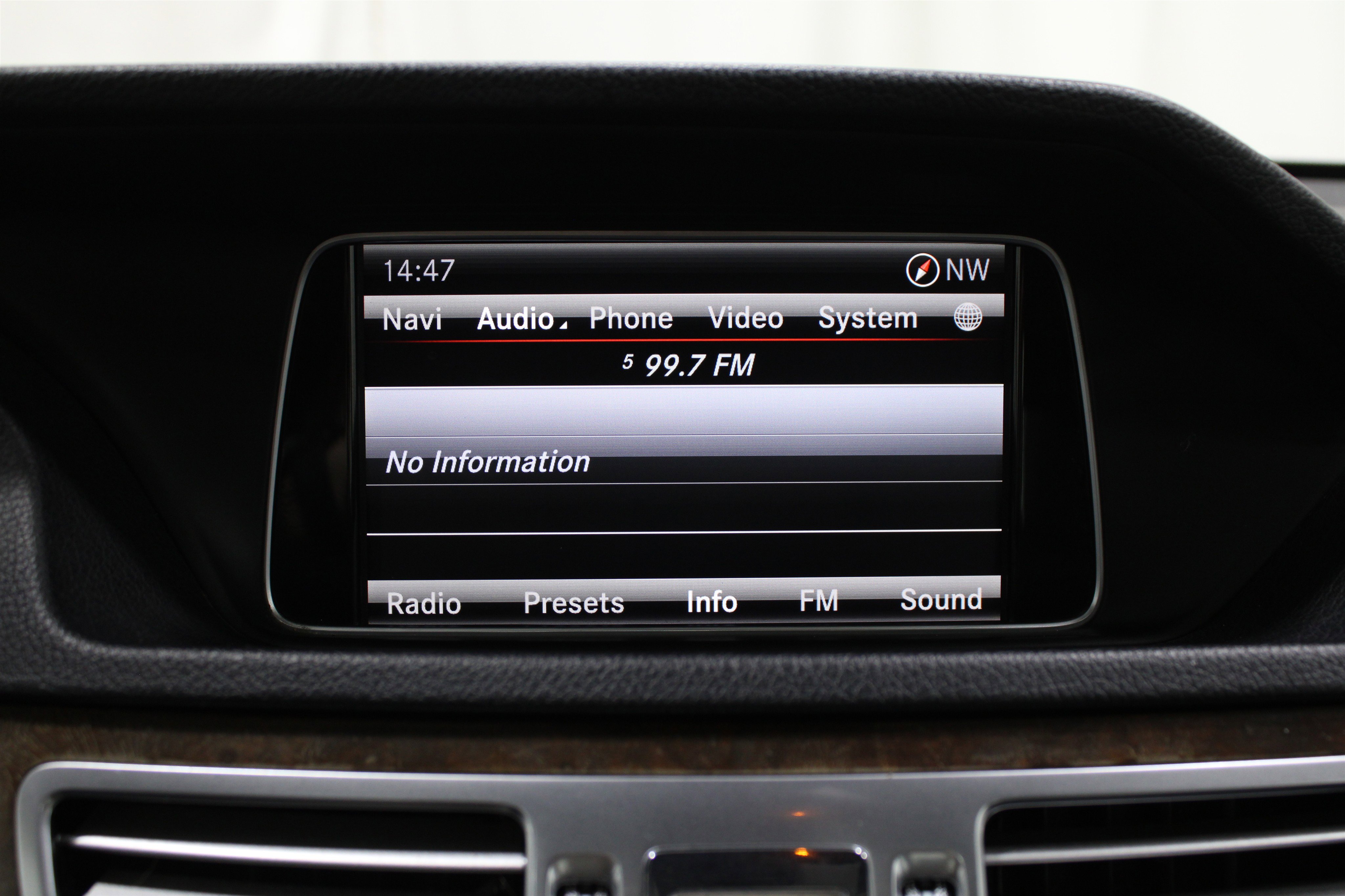 Used 2015 Mercedes-Benz E 350 4MATIC Sedan image 13