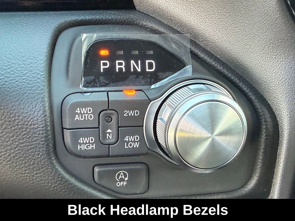 New 2026 RAM 1500 Laramie AWD/4WD image 17