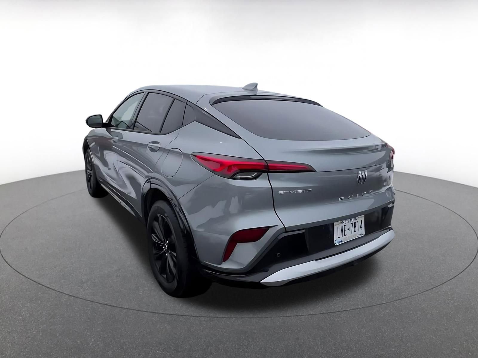 Used 2025 Buick Envista Sport Touring image 11