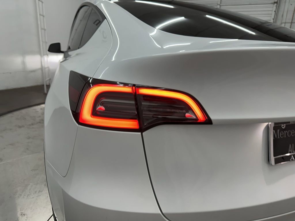 Used 2023 Tesla Model Y Long Range image 26