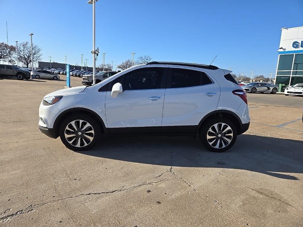 Used 2022 Buick Encore Preferred w/ Safety Package II image 4