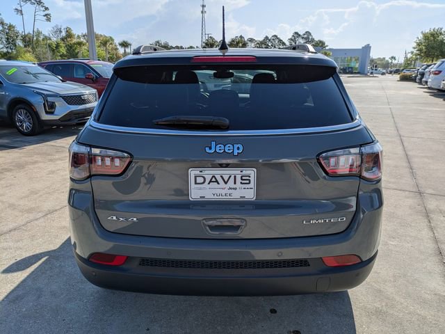 Used 2024 Jeep Compass Limited image 5