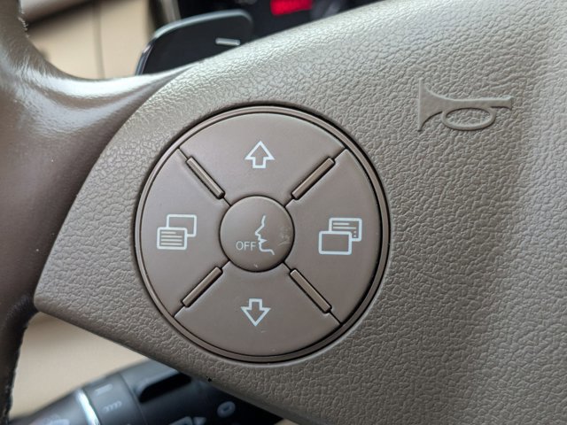 Used 2010 Mercedes-Benz R 350 4MATIC image 18