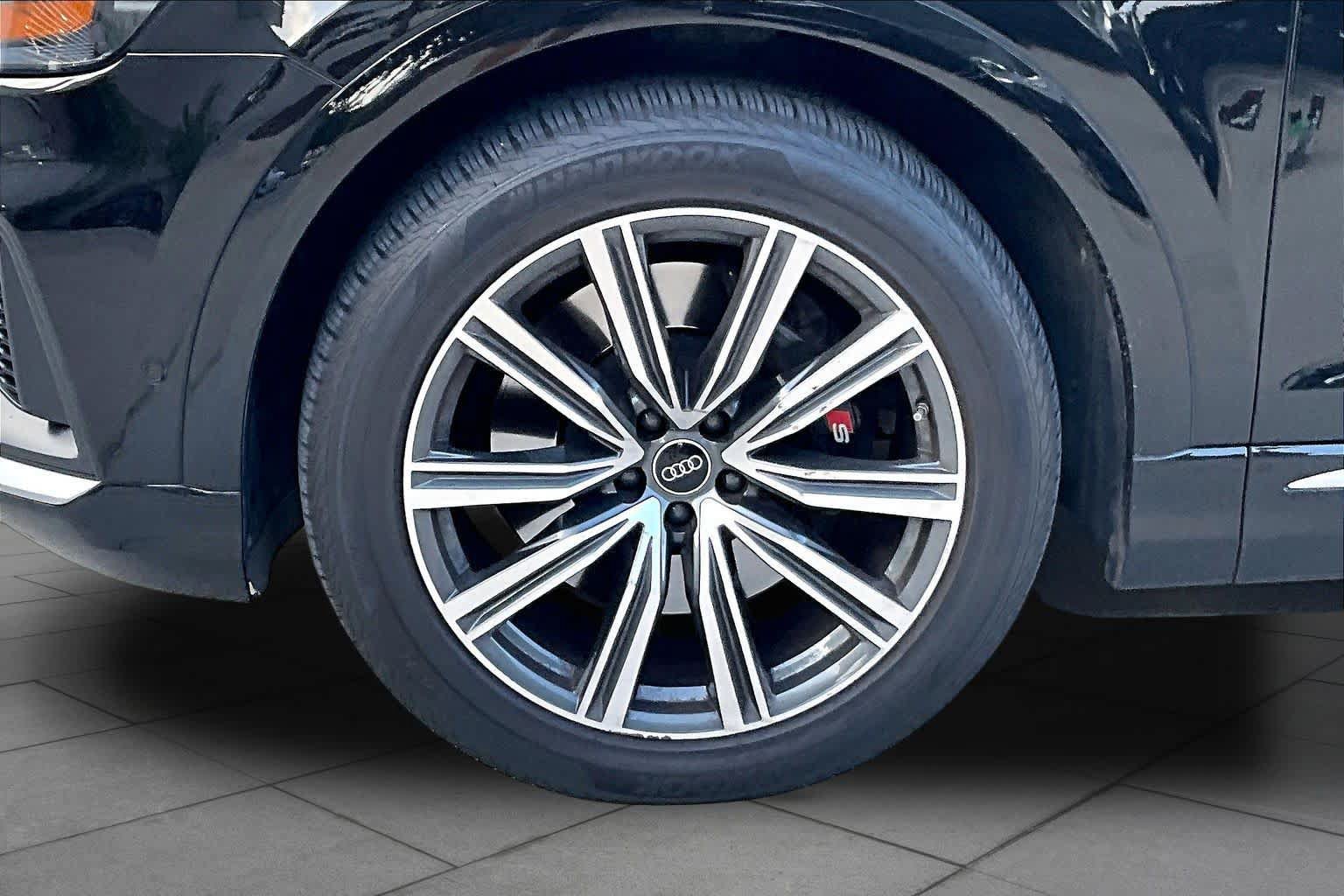 Used 2023 Audi SQ8 Prestige AWD/4WD image 10