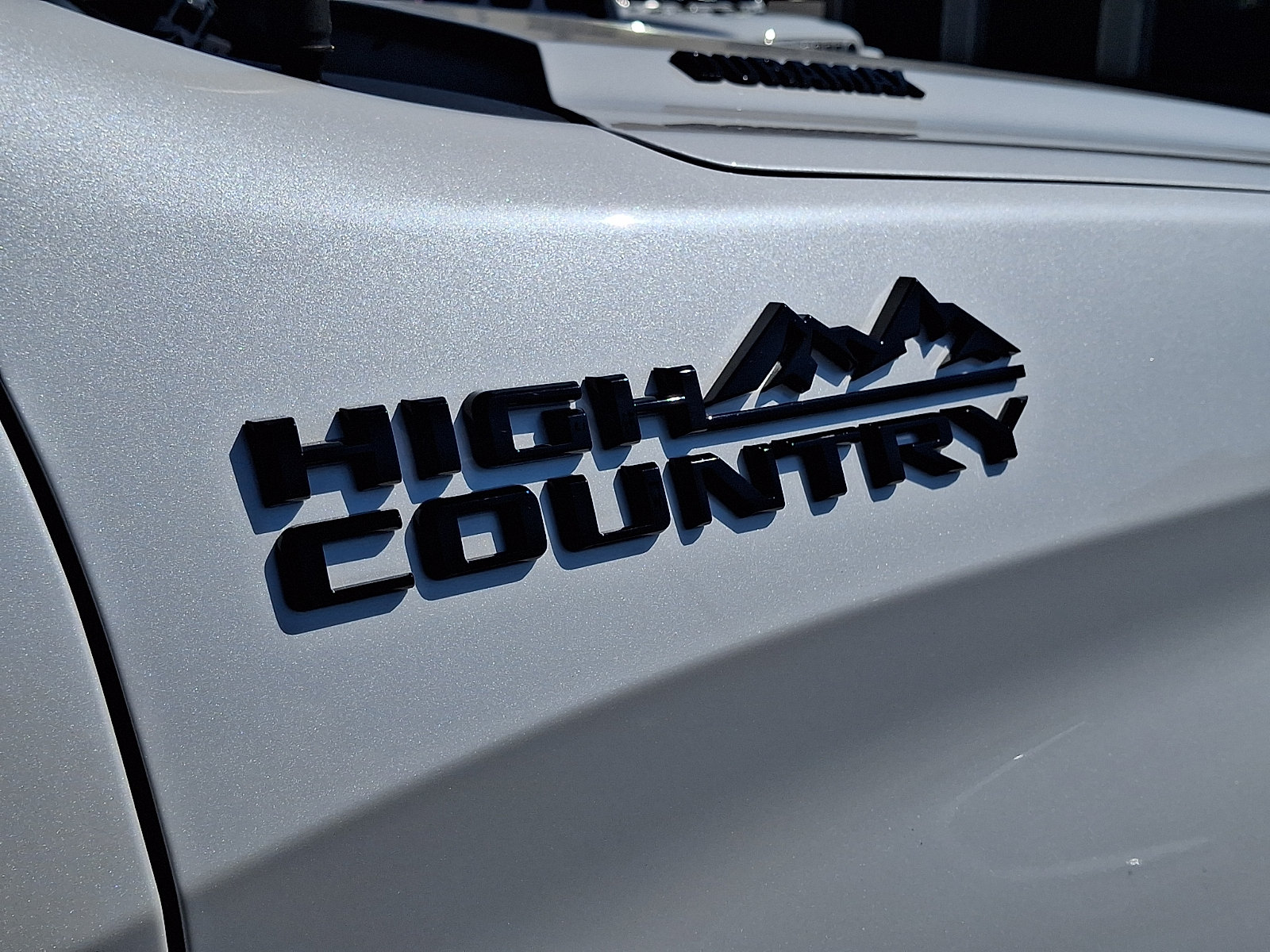 Used 2023 Chevrolet Silverado 1500 High Country w/ Technology Package AWD/4WD image 31