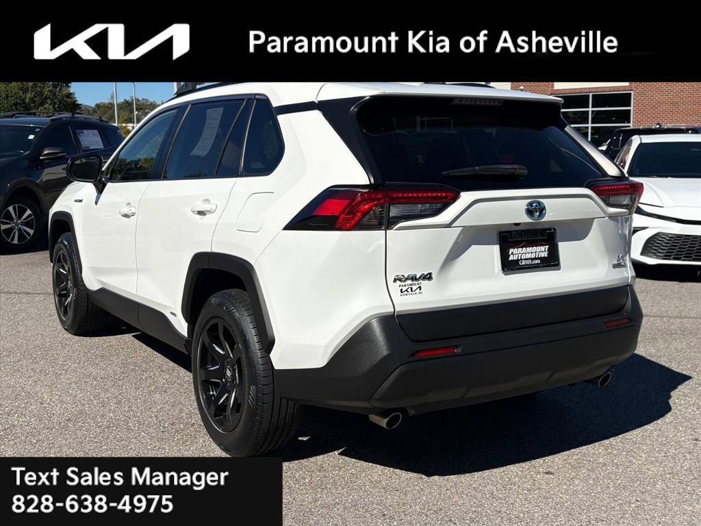 Used 2019 Toyota RAV4 LE AWD/4WD image 4