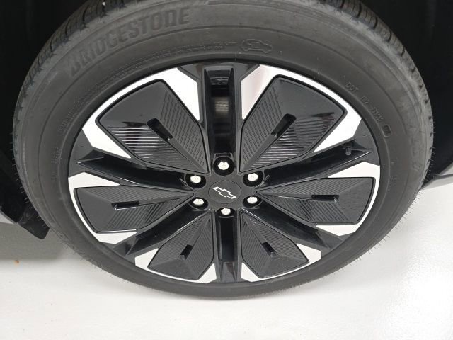 New 2025 Chevrolet Blazer EV RS image 23