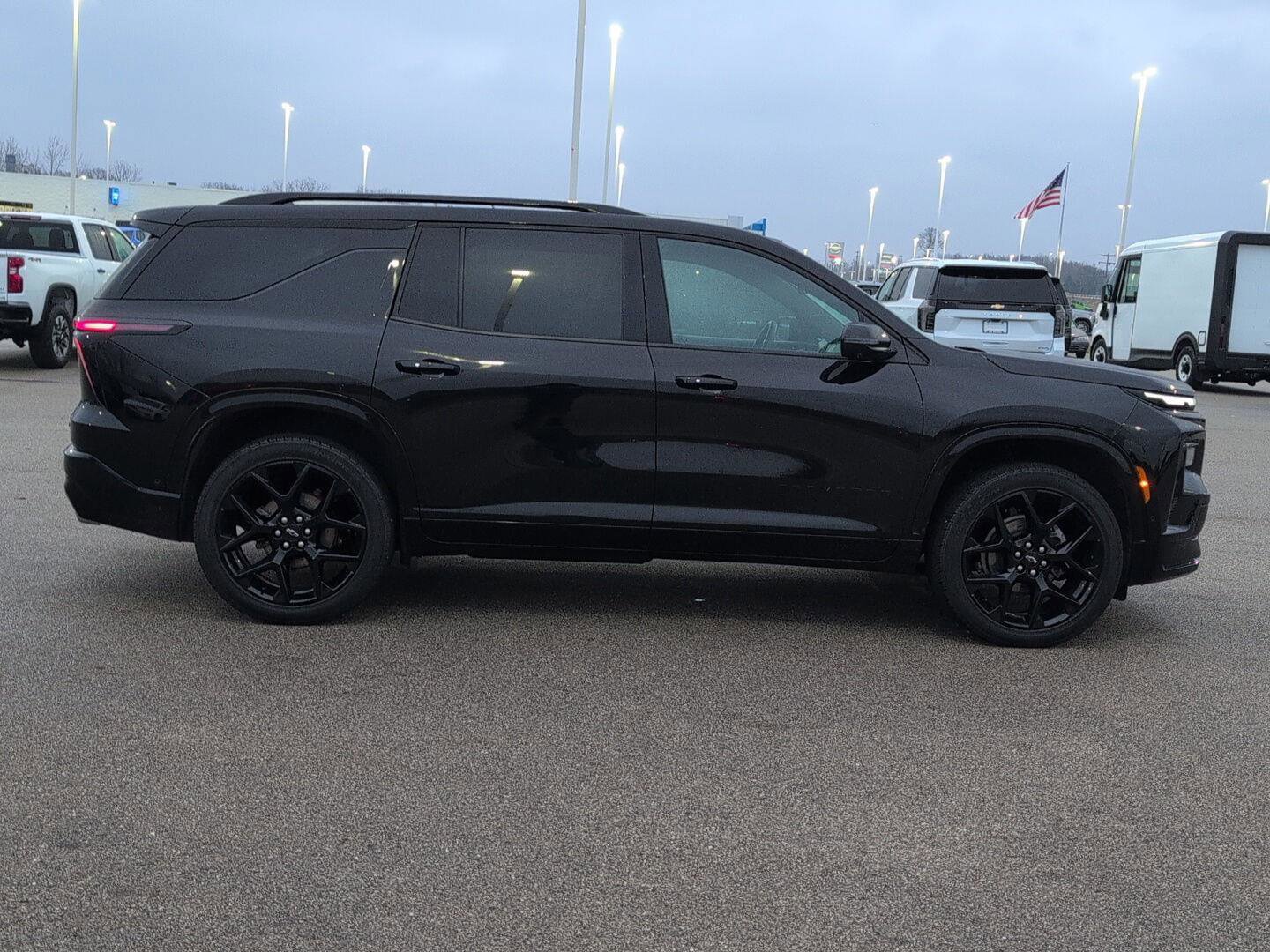 Certified 2024 Chevrolet Traverse RS w/ LPO, Floor Liner Package image 9