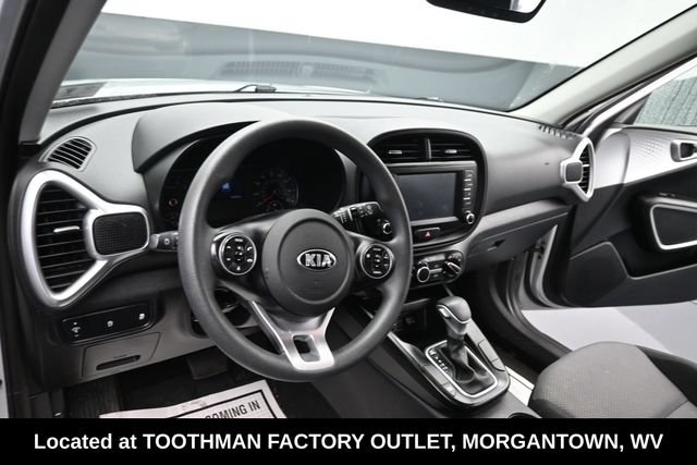 Used 2021 Kia Soul LX FWD image 12