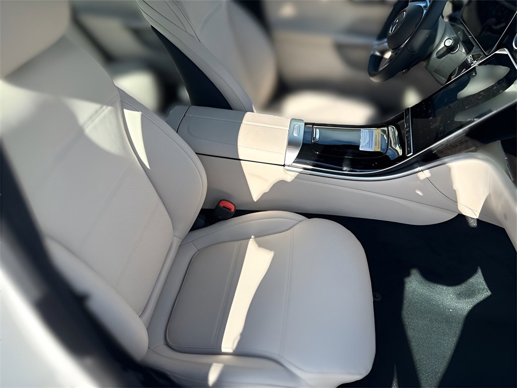 New 2026 Mercedes-Benz C 300 4MATIC Sedan image 25