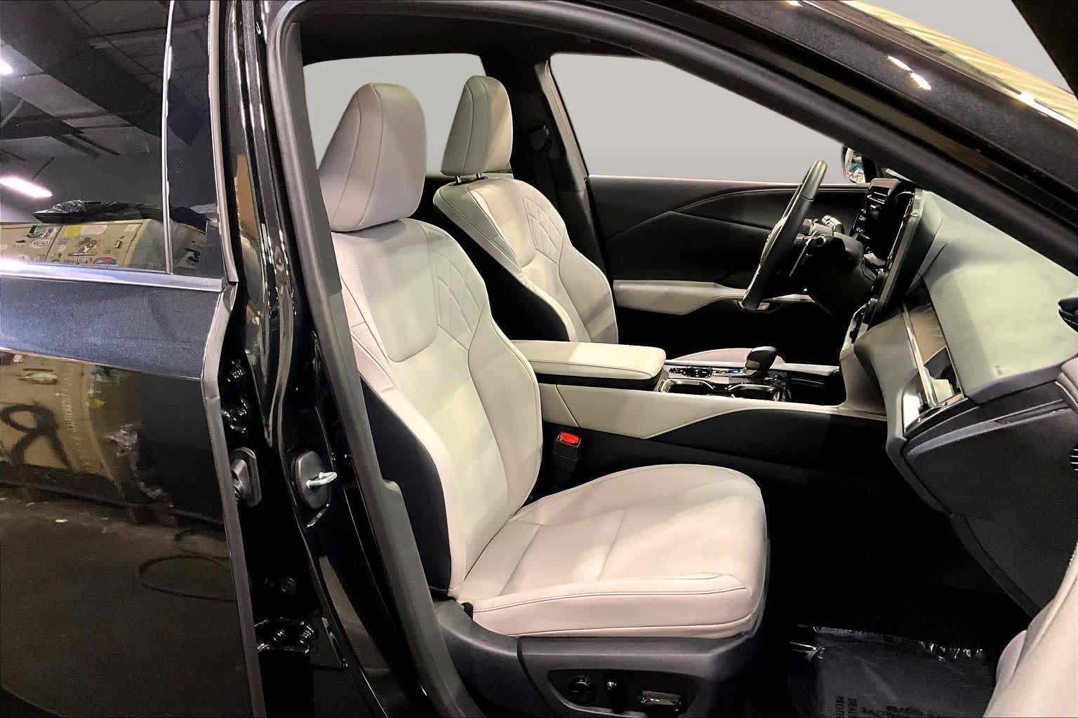 Certified 2026 Lexus RX 350h AWD/4WD image 9