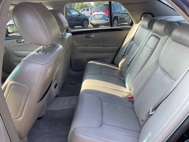 Used 2009 Cadillac DTS w/ Sun And Sound Package FWD image 11