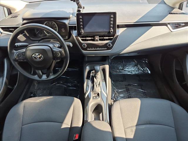 Used 2020 Toyota Corolla LE FWD image 16
