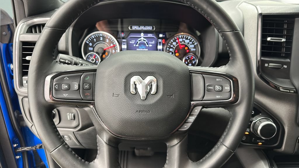 Used 2023 RAM 1500 Big Horn AWD/4WD image 16