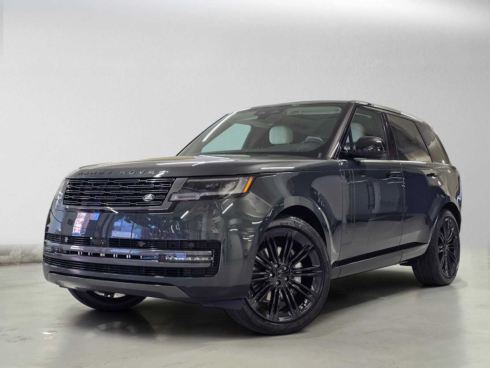 New 2026 Land Rover Range Rover SE AWD/4WD image 1